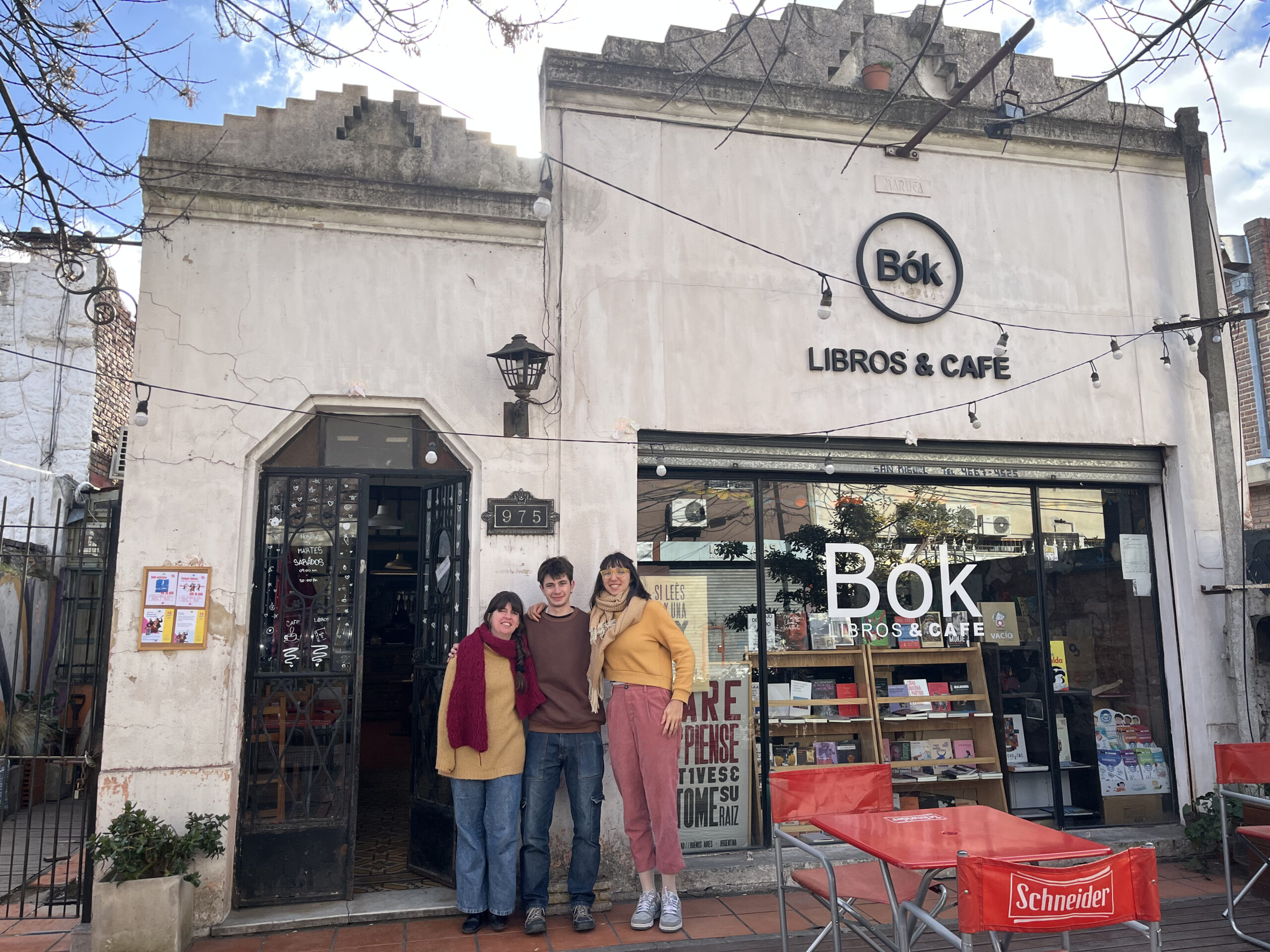 Una librería con alma cooperativa: Saint-Exupéry,  una trinchera cultural 